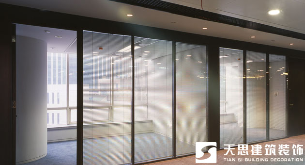 <a href=http://www.guoruitong.com/ target=_blank class=infotextkey>合肥辦公室裝修</a>玻璃